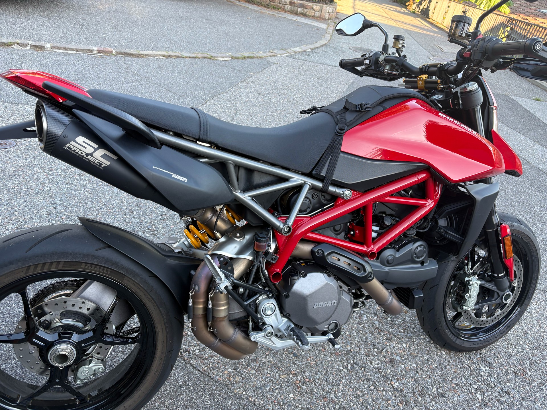 DUCATI Hypermotard 950-image-6