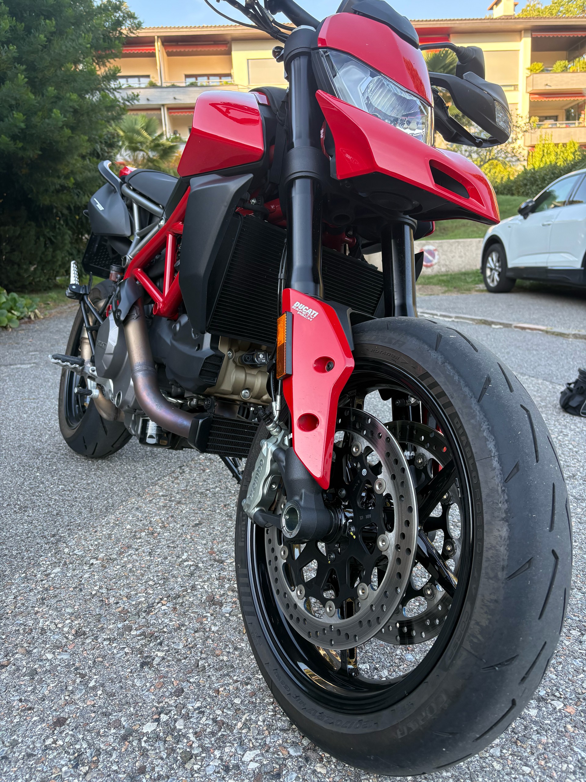 DUCATI Hypermotard 950-image-1