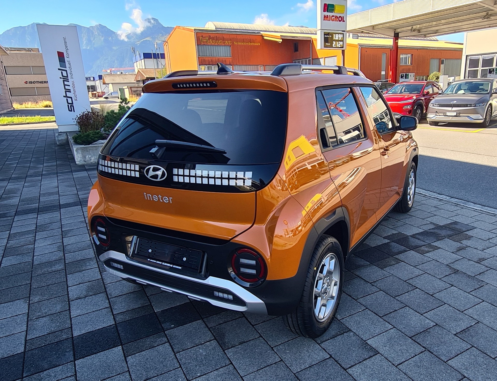HYUNDAI Inster 49kWh Amplia-showroom-element-3