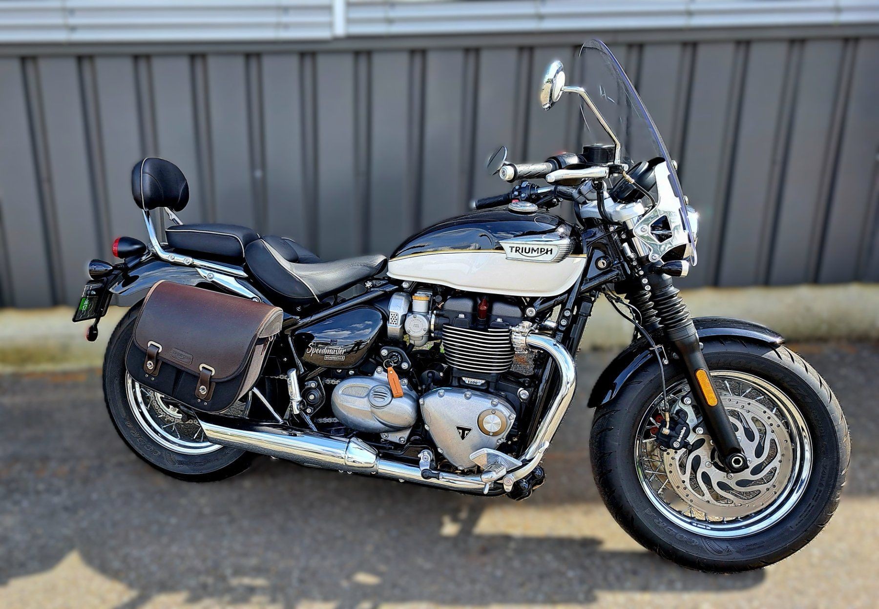 TRIUMPH Bonneville 1200 Speedmaster-image-1