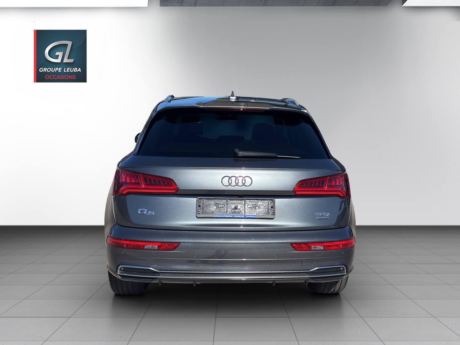 AUDI Q5 2.0 TFSI sport quattro-showroom-element-3