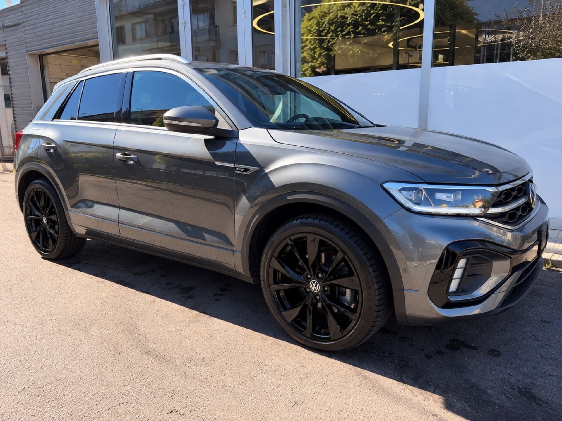 VW T-Roc R-Line 4Motion-showroom-element-2