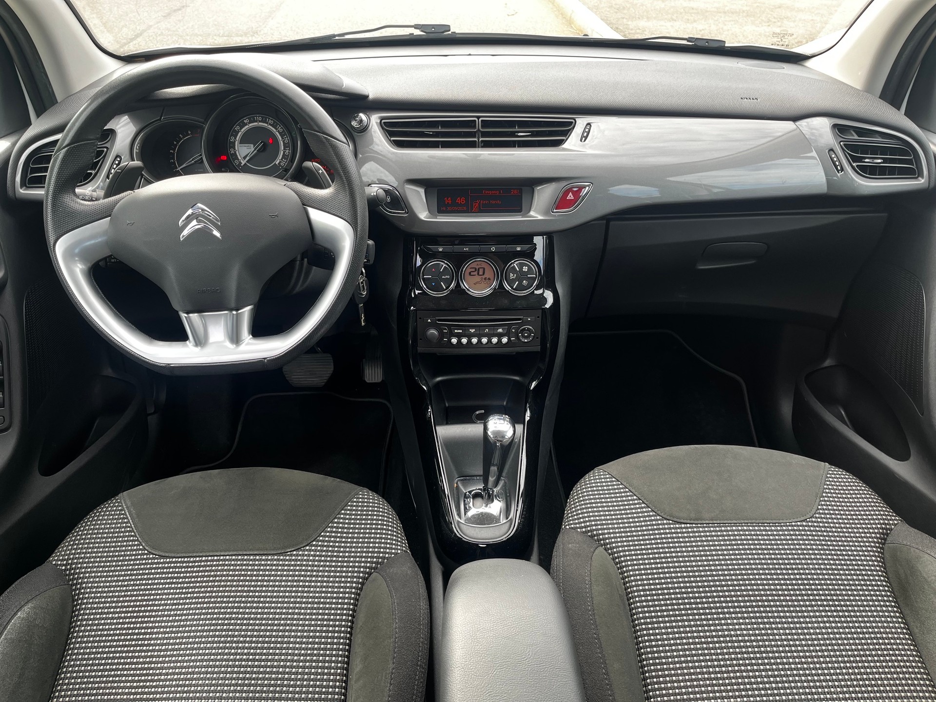 CITROEN C3 1.2i Exclusive ETG5-image-10