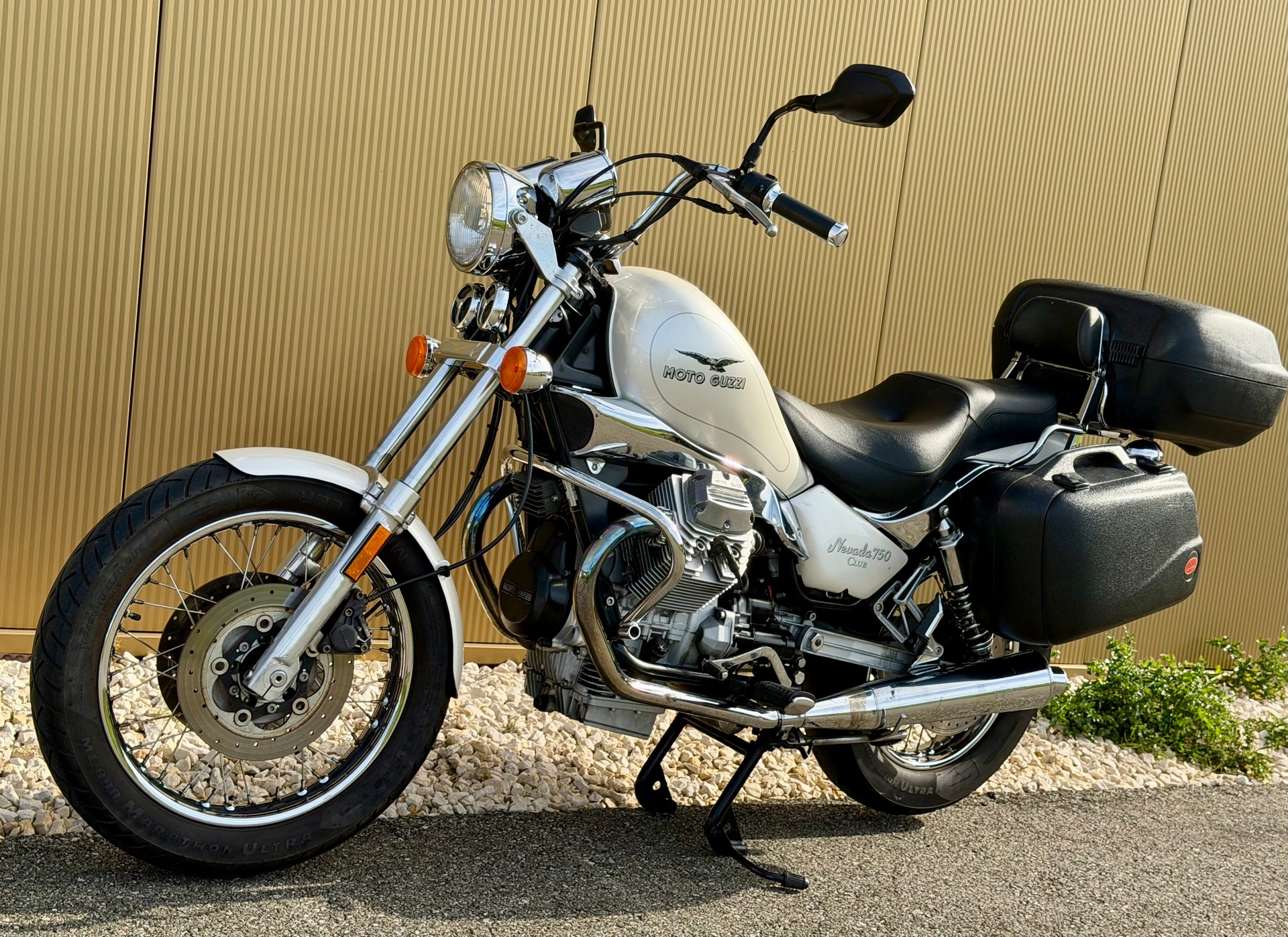 MOTO GUZZI Nevada 750 Club-image-9