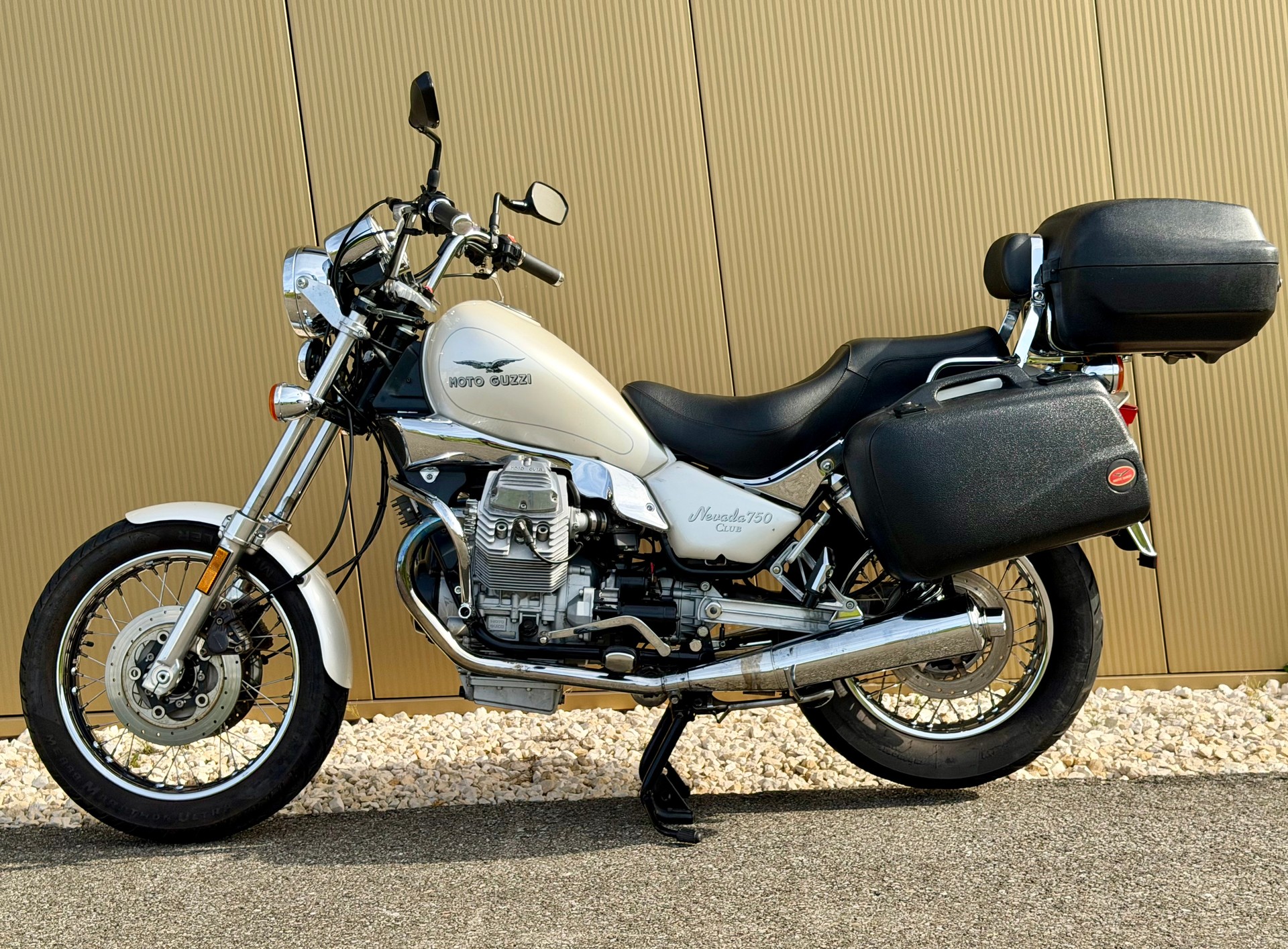 MOTO GUZZI Nevada 750 Club-image-10