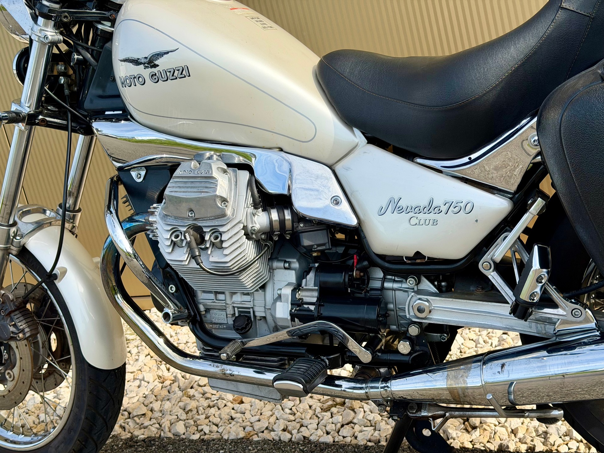 MOTO GUZZI Nevada 750 Club-image-13