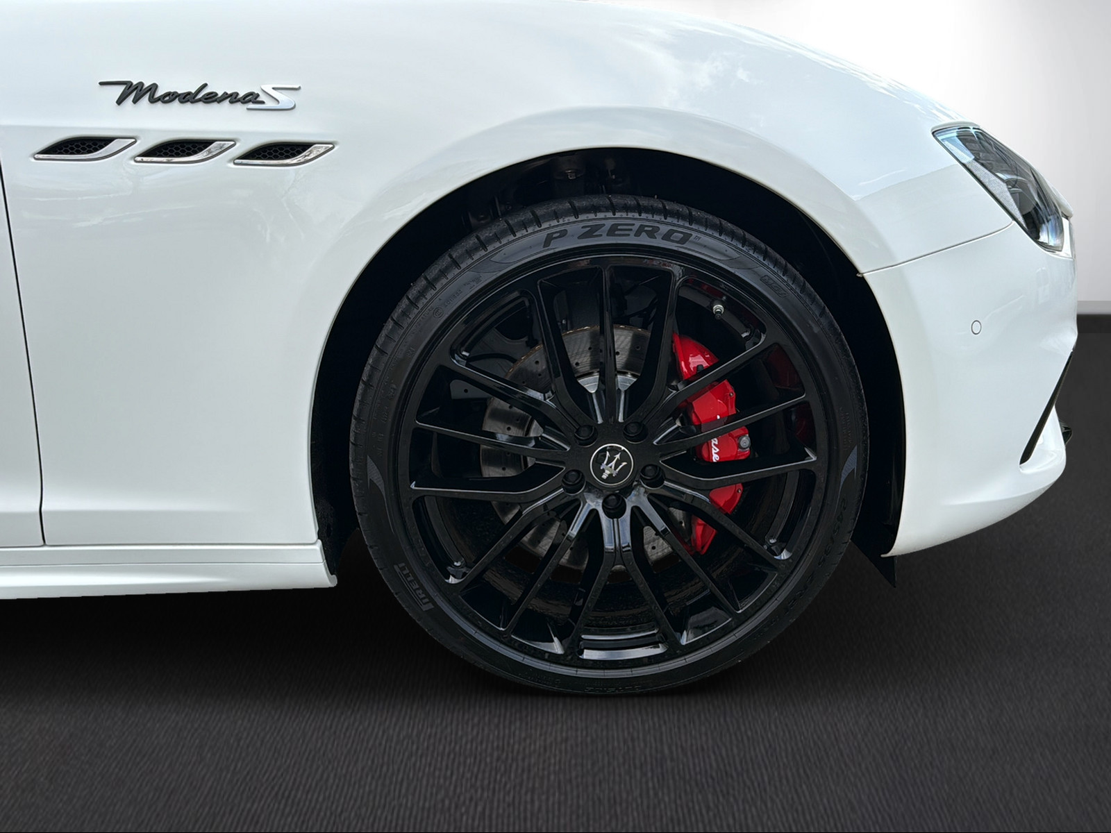 MASERATI Ghibli S Q4 3.0 Modena Automatica-image-13