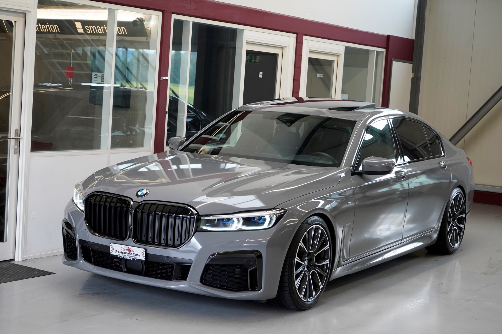 BMW 750Li xDrive Steptronic-image-2