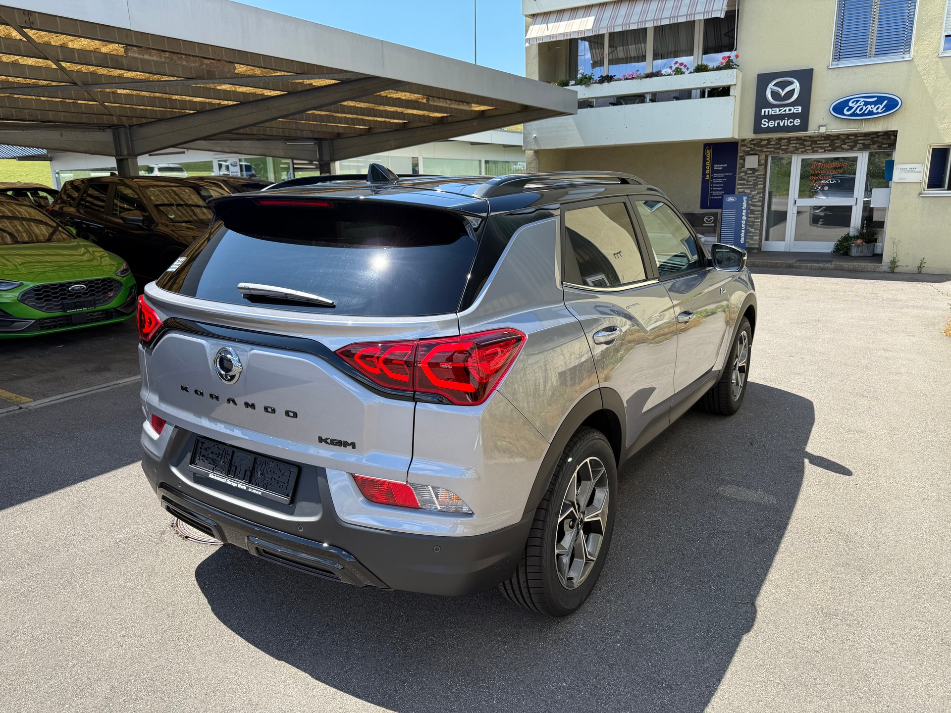 KGM-SsangYong Korando 1.5 T GDI Blackline 4WD Automat-image-4