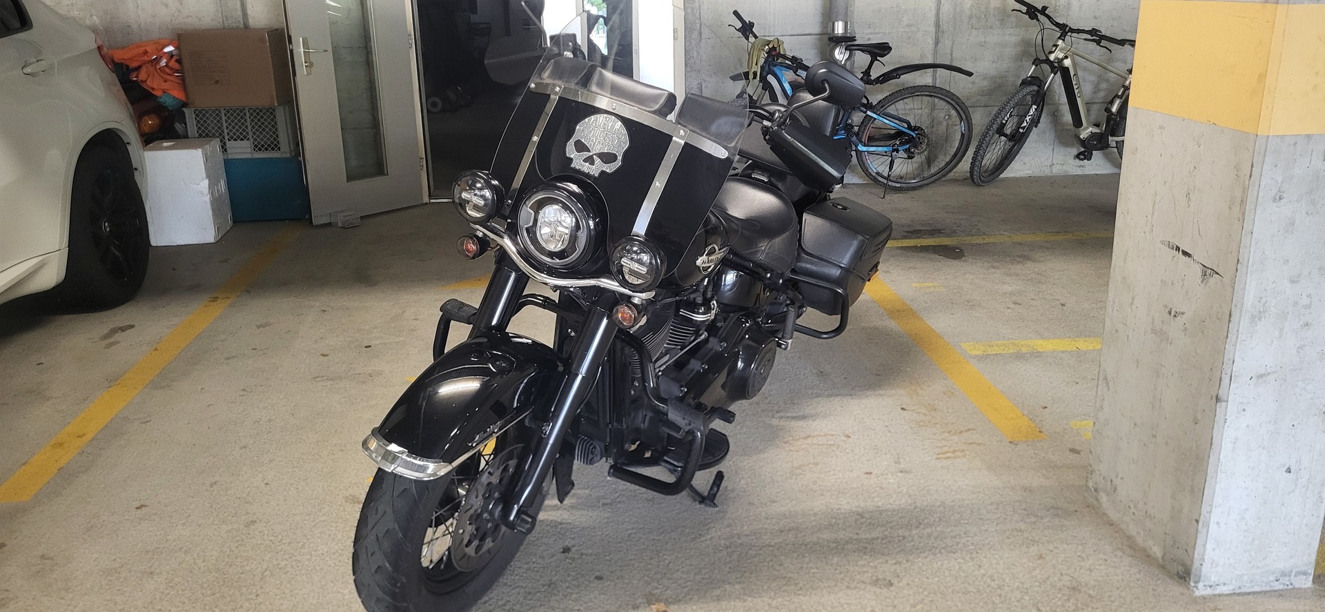 HARLEY-DAVIDSON FLHCS Heritage Classic 114 ABS-image-5