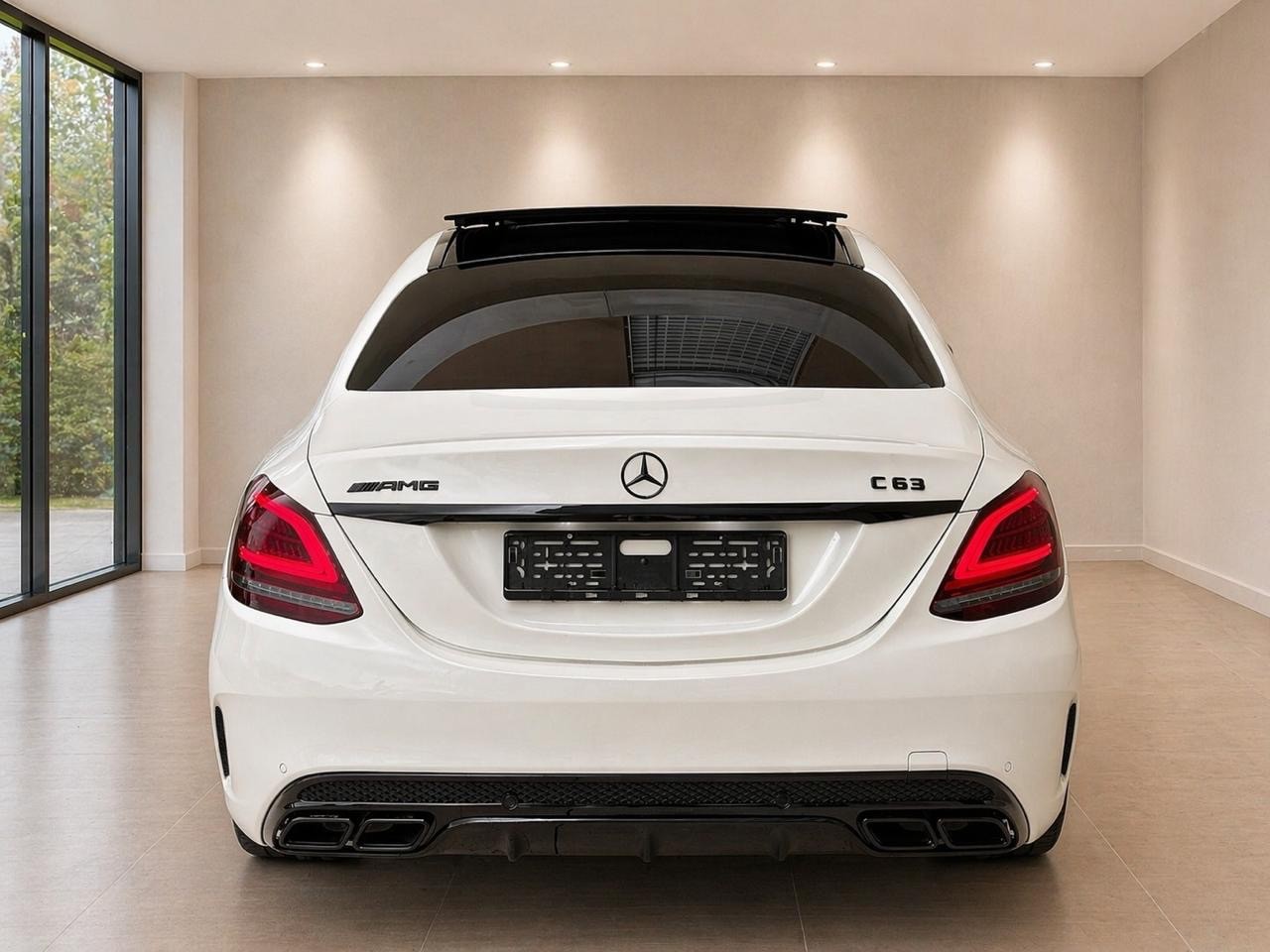 MERCEDES-BENZ C 63 AMG-image-7