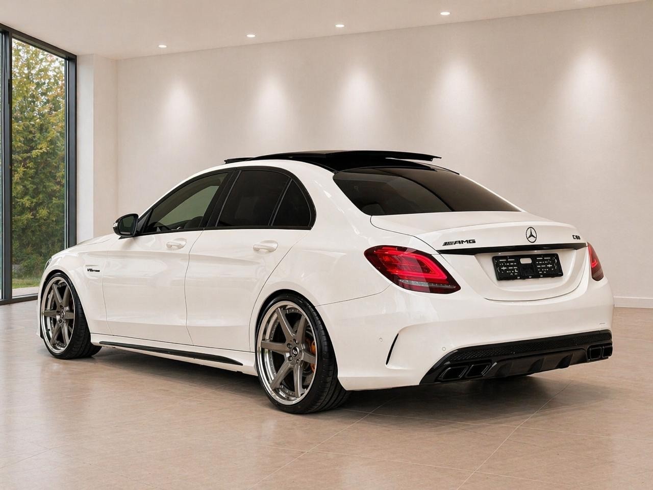 MERCEDES-BENZ C 63 AMG
