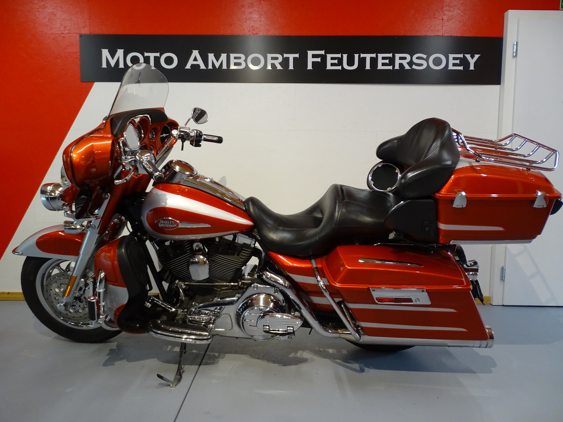 HARLEY-DAVIDSON FLHTCUSE3 Electra Glide CVO-image-3
