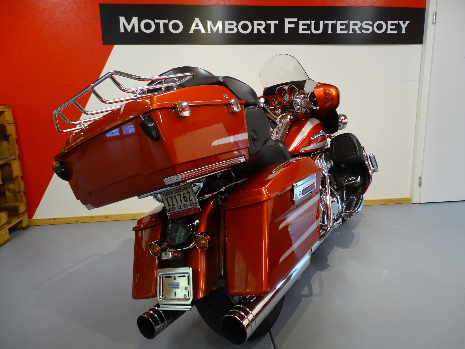 HARLEY-DAVIDSON FLHTCUSE3 Electra Glide CVO-image-5