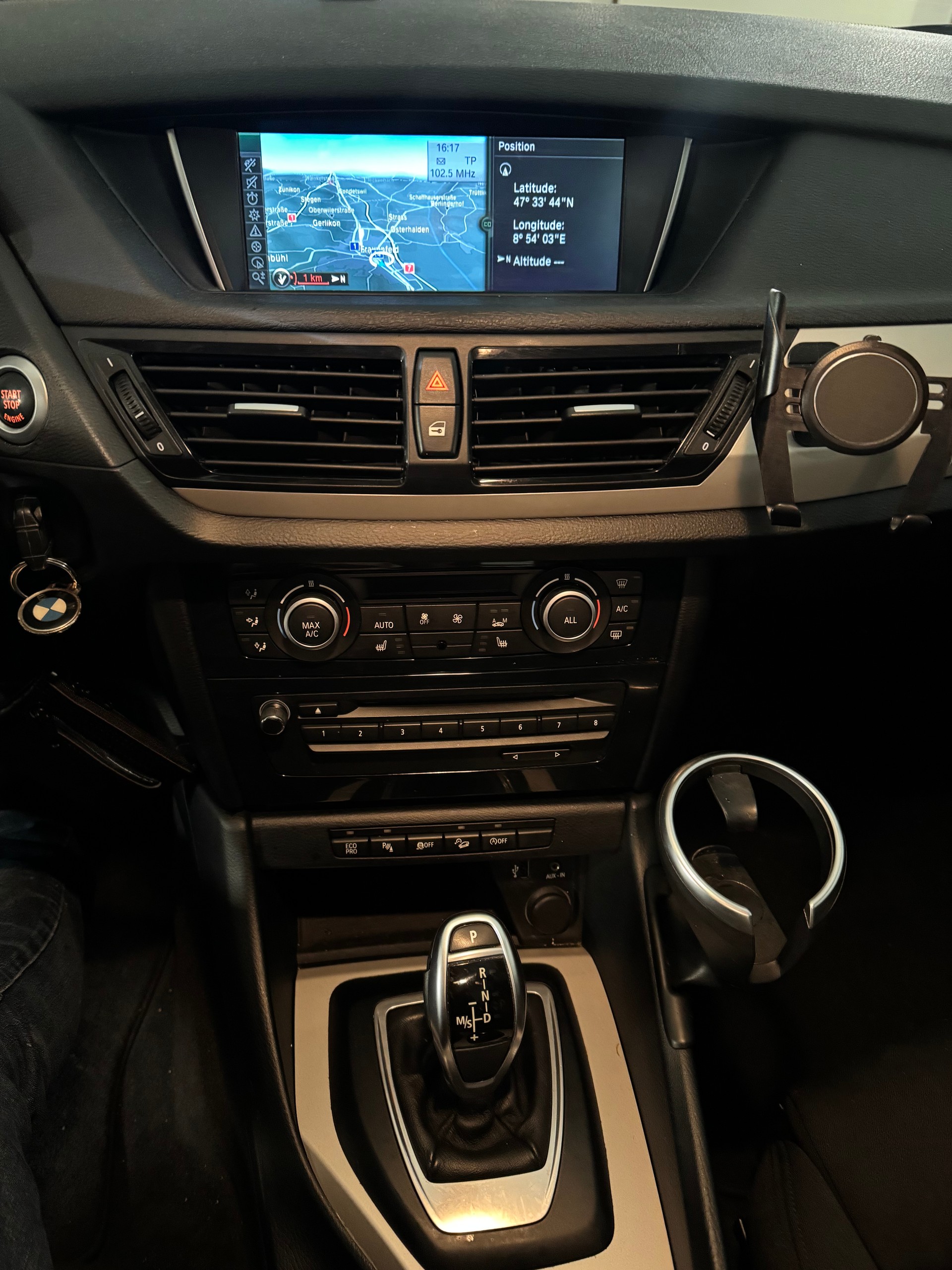 BMW X1 xDrive 20i Sport Line Steptronic-image-11