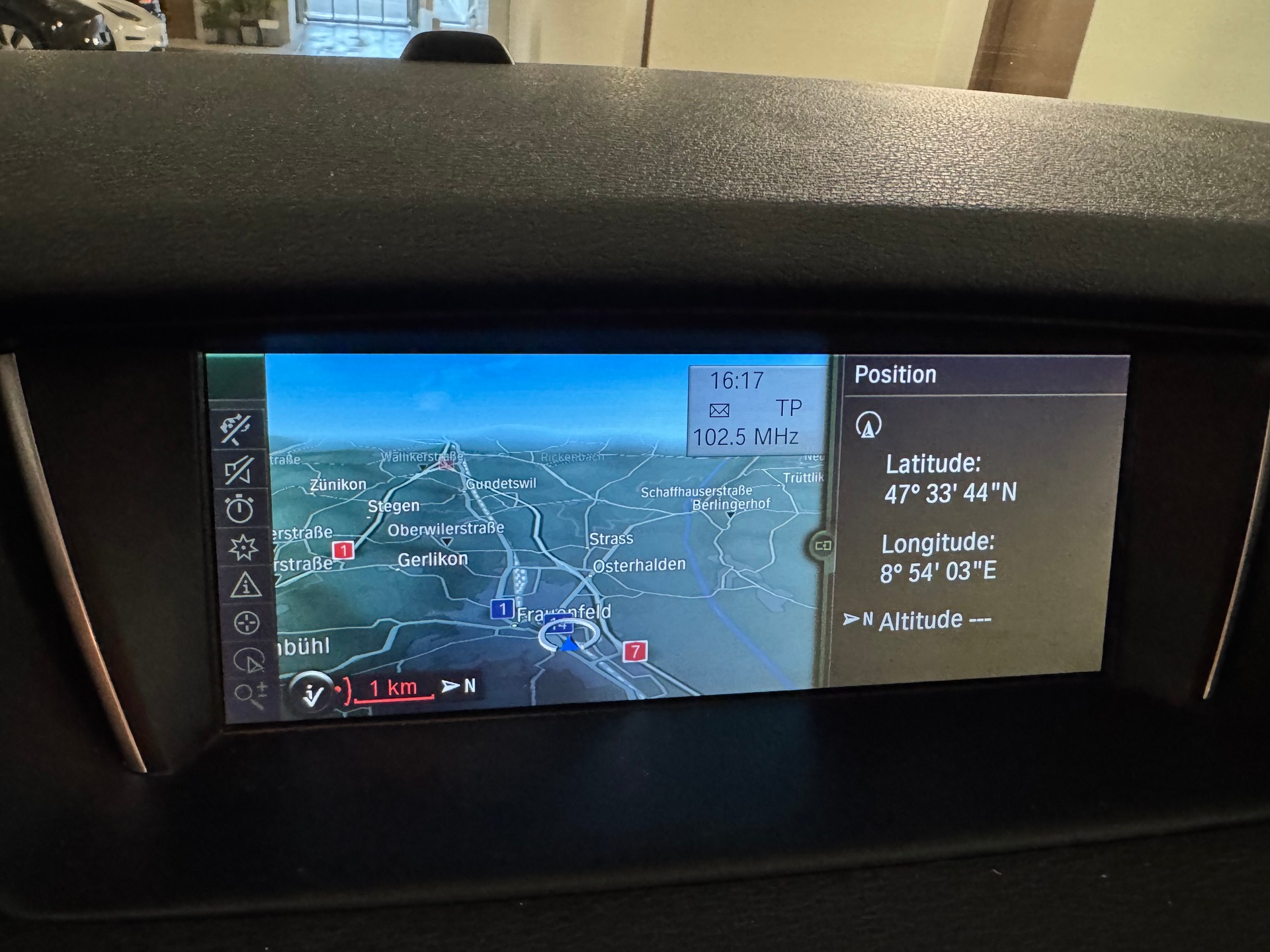 BMW X1 xDrive 20i Sport Line Steptronic-image-10