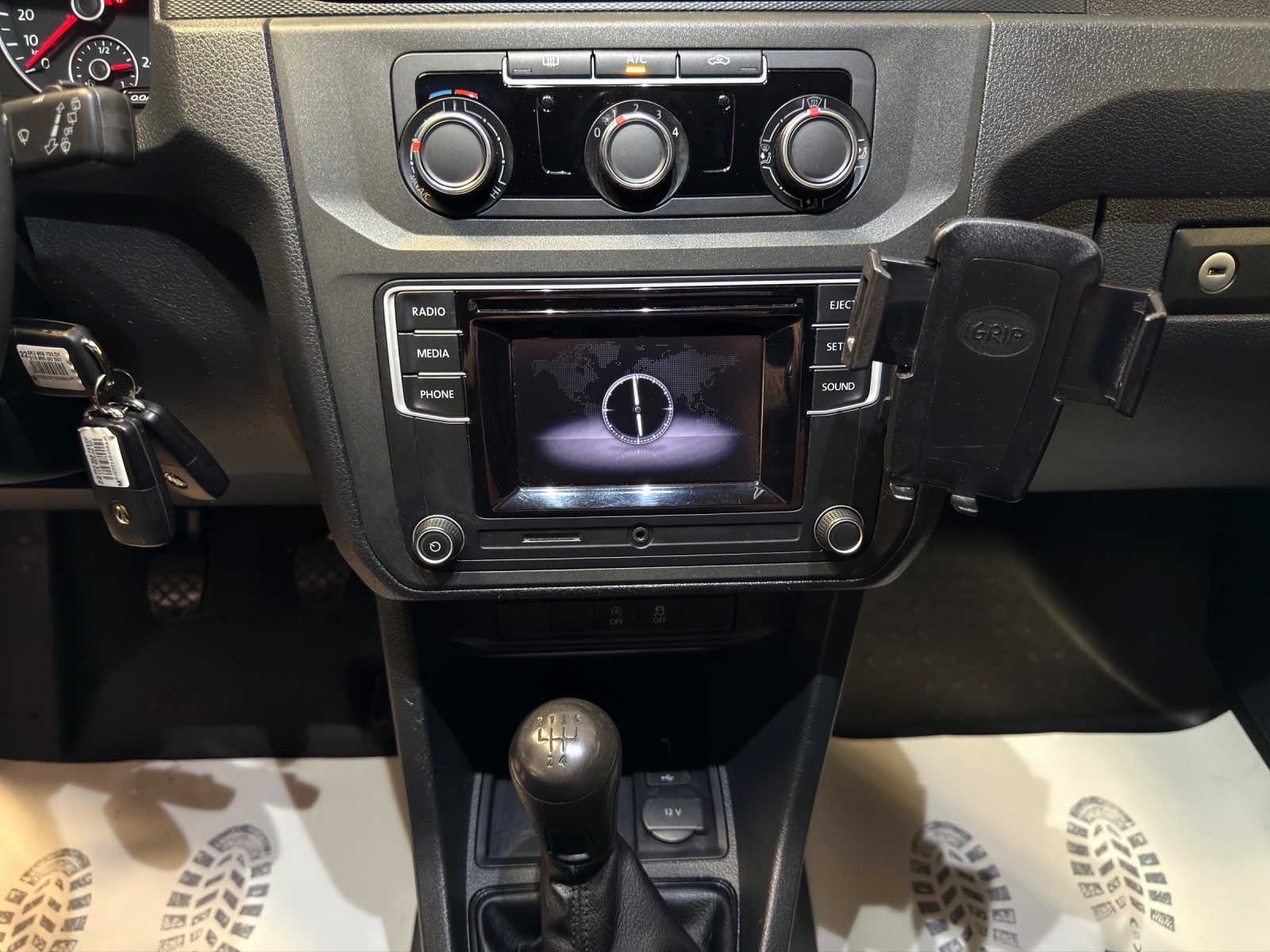 VW VW Caddy Maxi 2.0TDI 4Motion BlueMotion Technology-image-7