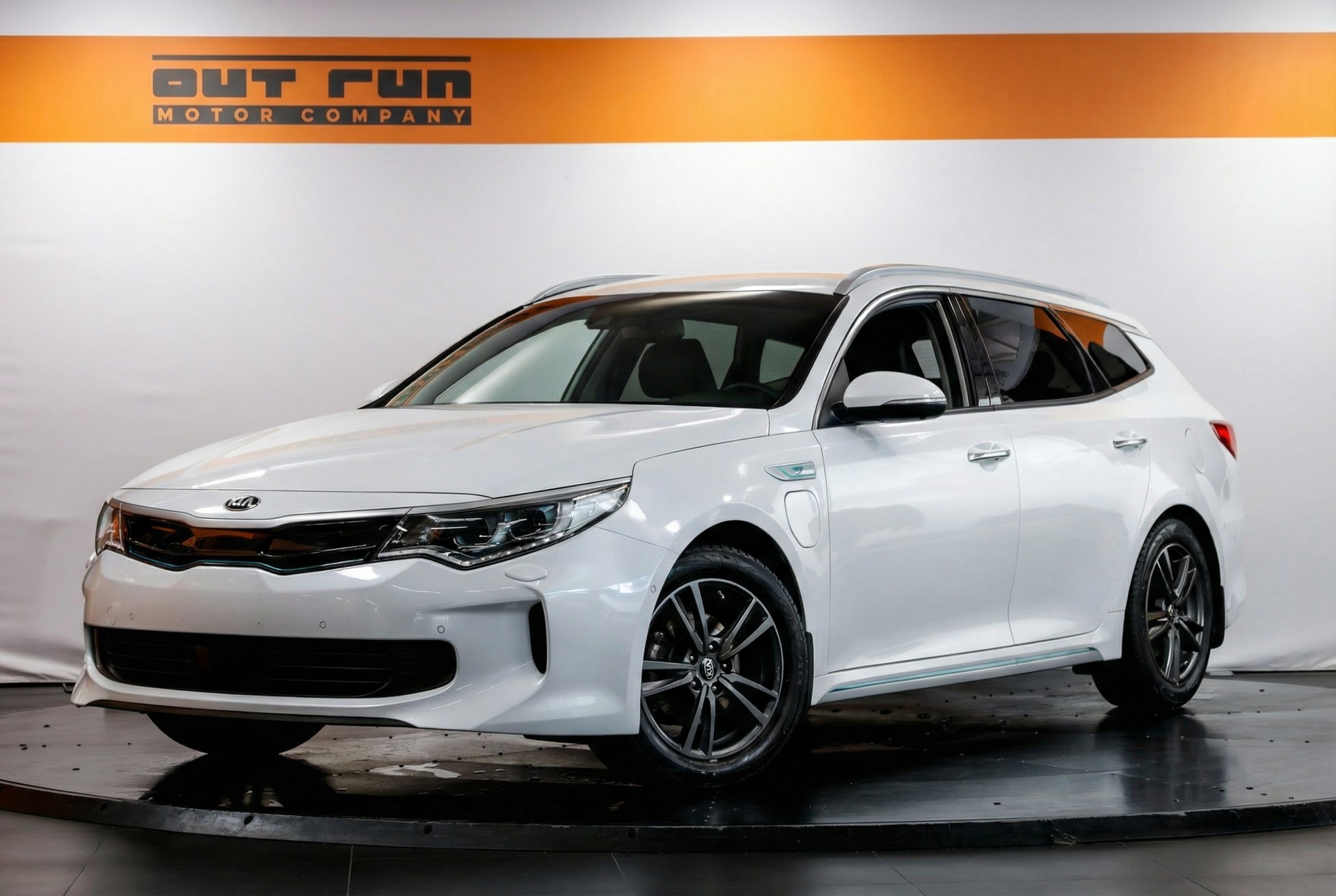 KIA Optima SW 2.0 T-GDI Plug-in Hybrid Automat-showroom-element-3