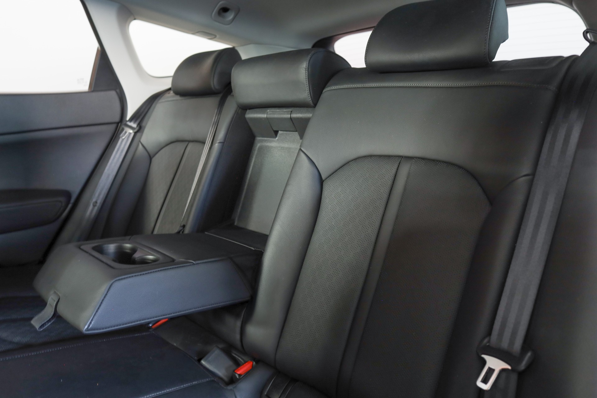 KIA Optima SW 2.0 T-GDI Plug-in Hybrid Automat-image-13