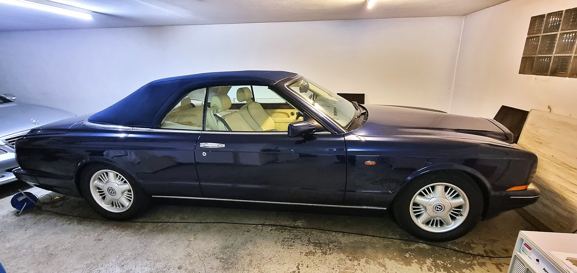 BENTLEY Azure