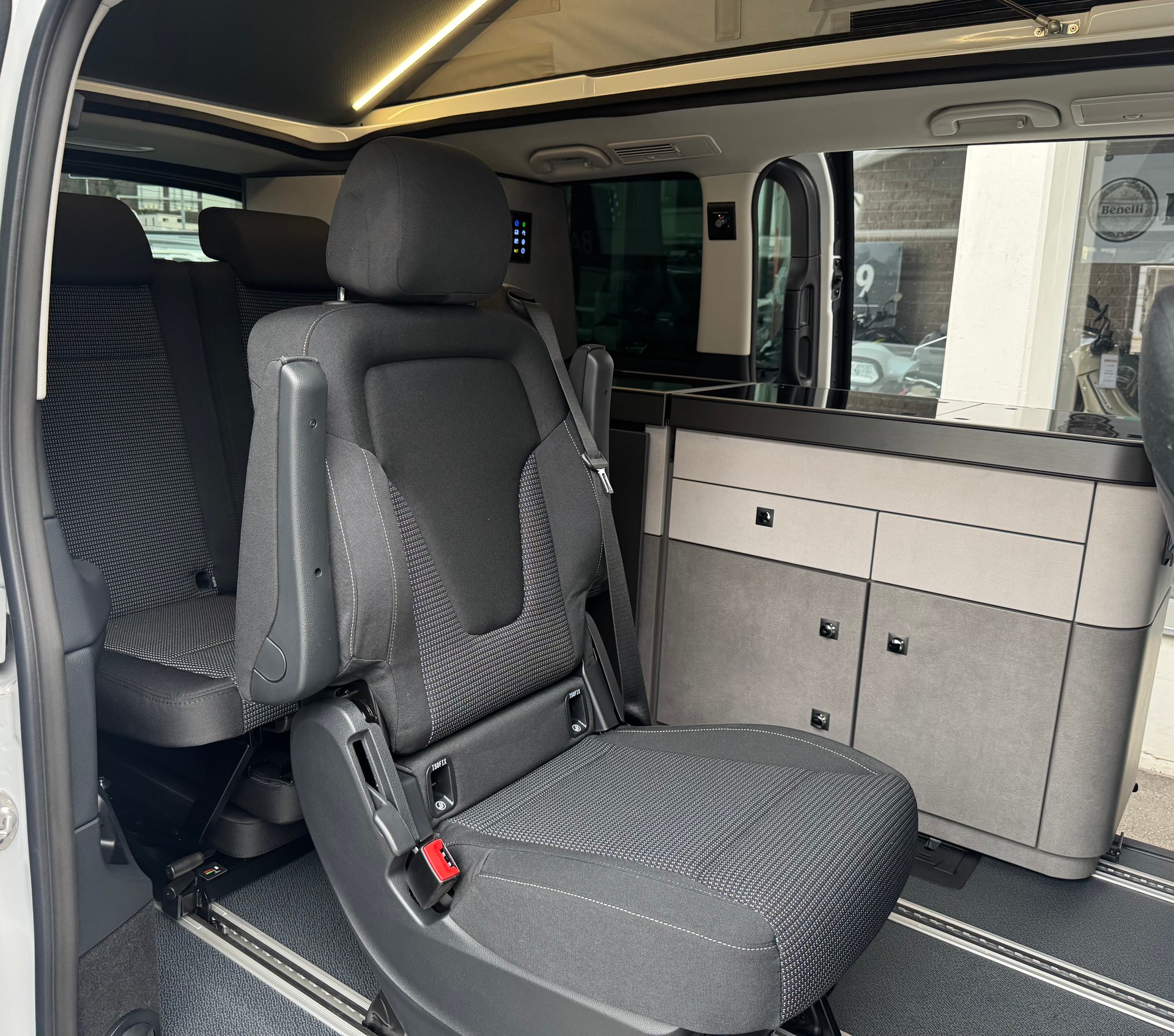 MERCEDES-BENZ "Marco Polo" Pössl Campstar V250 d lang 4matic-image-19