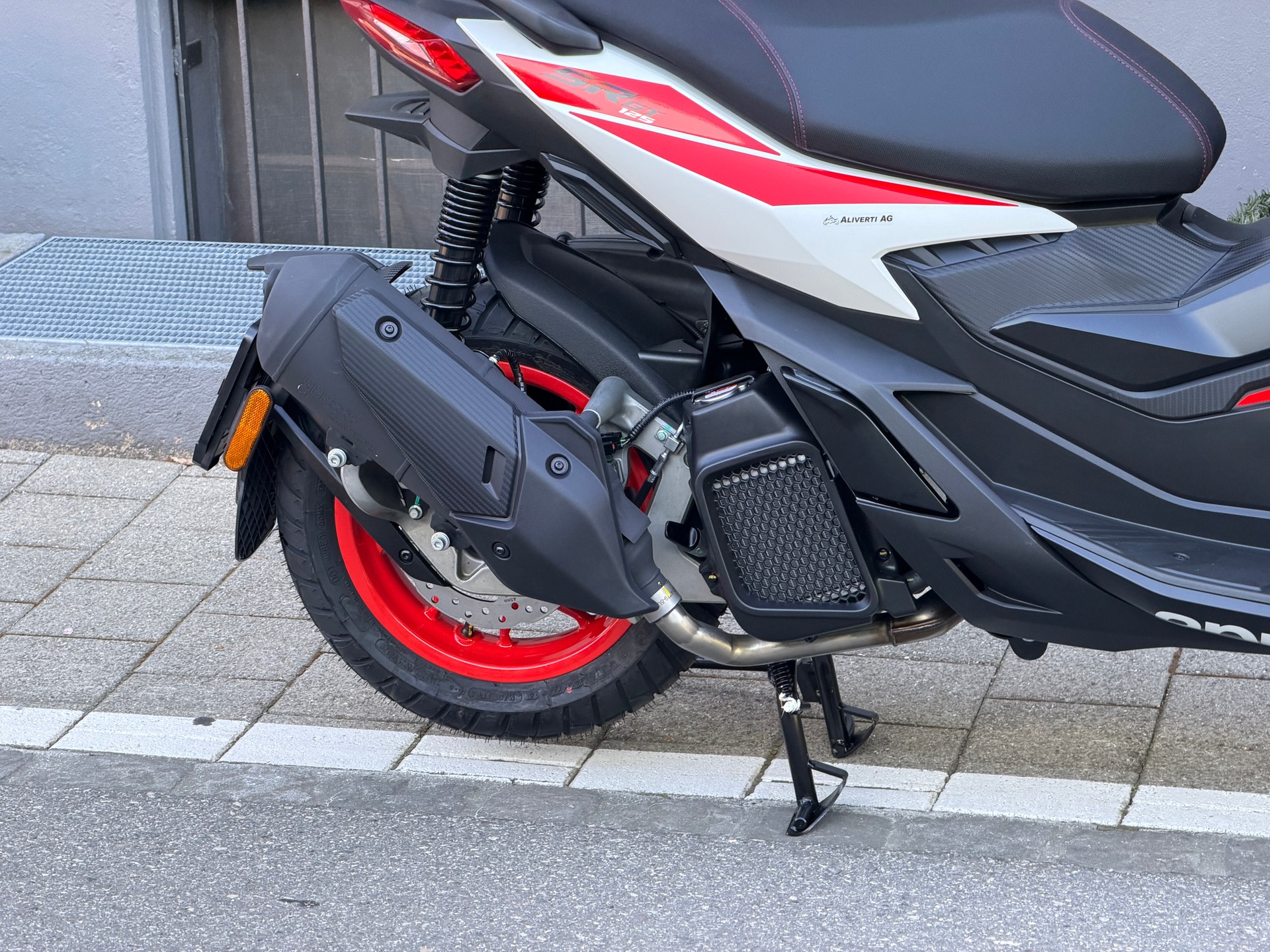 APRILIA SR 125 GT Sport ABS E5+-image-14