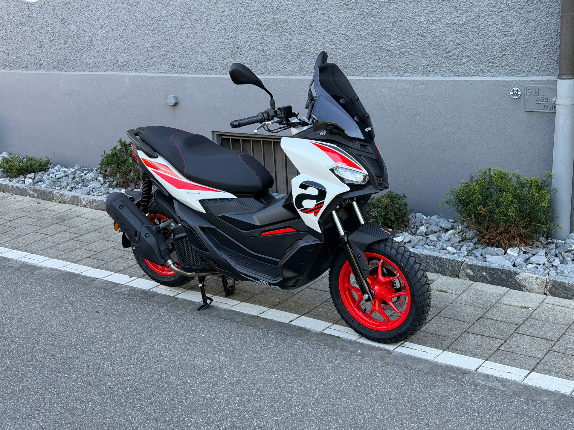 APRILIA SR 125 GT Sport ABS E5+-image-9