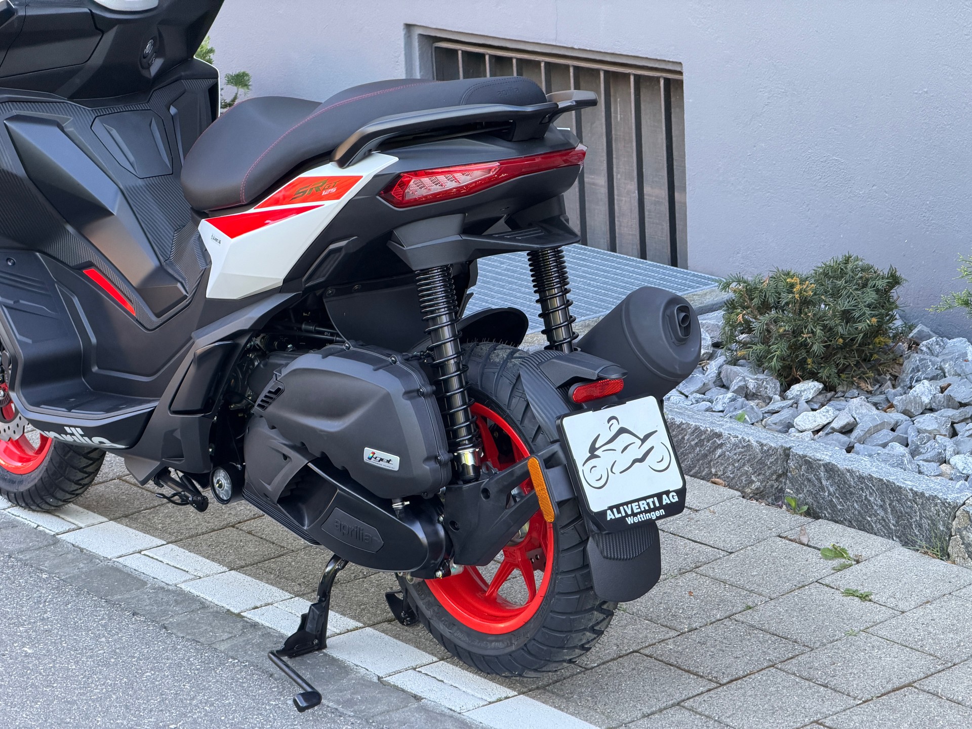 APRILIA SR 125 GT Sport ABS E5+-image-8