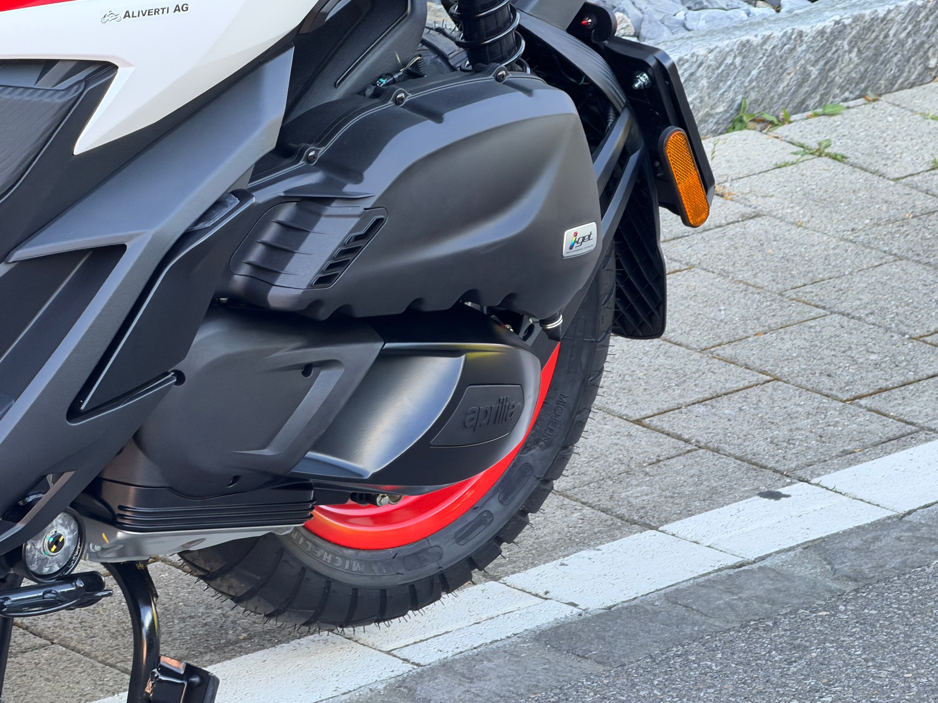 APRILIA SR 125 GT Sport ABS E5+-image-3