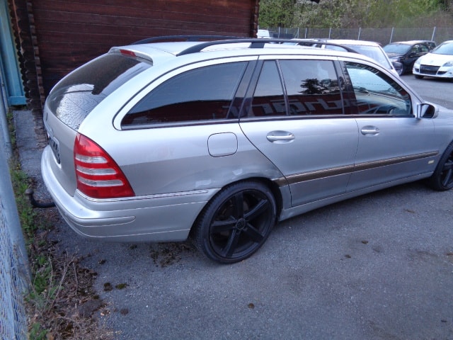 MERCEDES-BENZ C 240 Elégance 4Matic Automatic-image-2