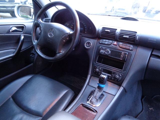 MERCEDES-BENZ C 240 Elégance 4Matic Automatic-image-4