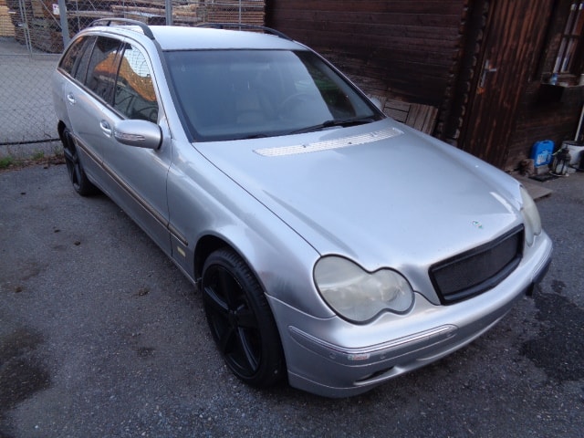 MERCEDES-BENZ C 240 Elégance 4Matic Automatic-image-1