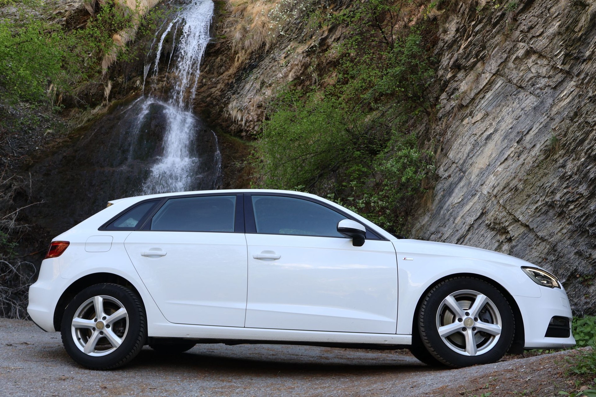 AUDI A3 Sportback 1.8 TFS S-Line quattro S-tronic-image-8