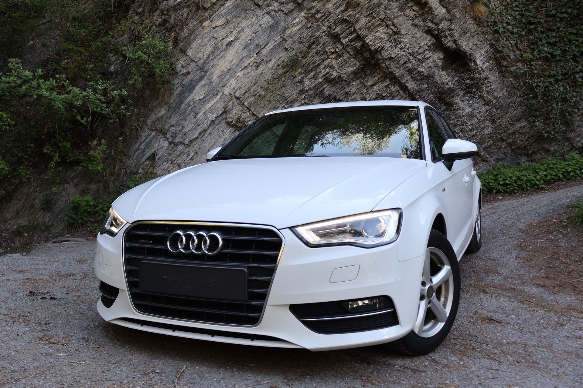 AUDI A3 Sportback 1.8 TFS S-Line quattro S-tronic-showroom-element-2