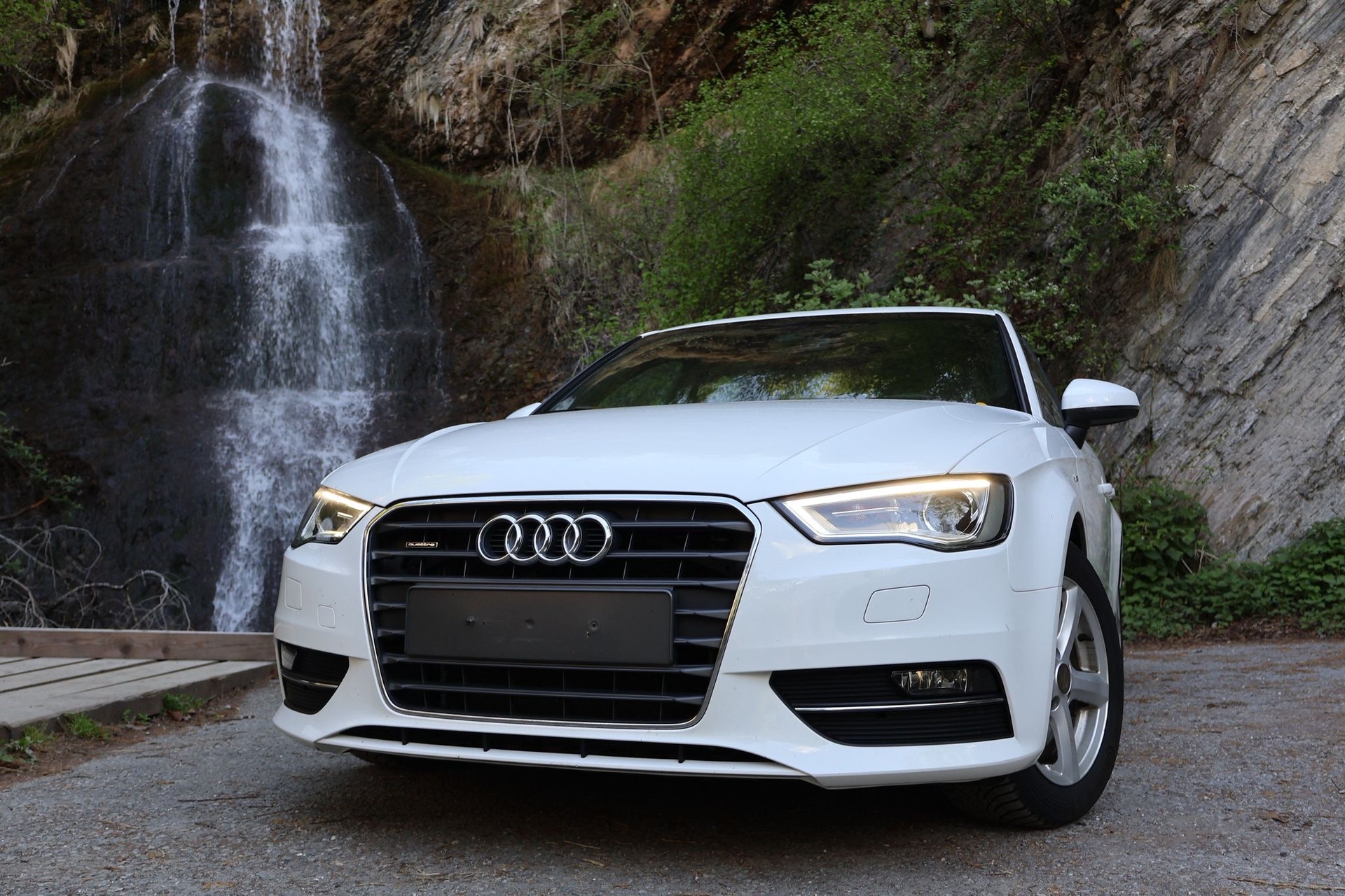 AUDI A3 Sportback 1.8 TFS S-Line quattro S-tronic-image-5