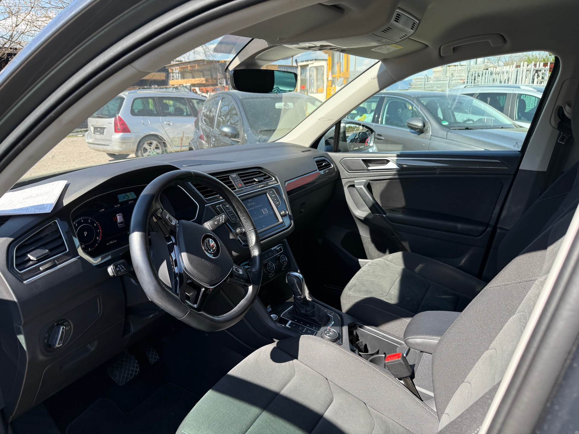 VW Tiguan 2.0TSI Comfortline 4Motion DSG-image-11
