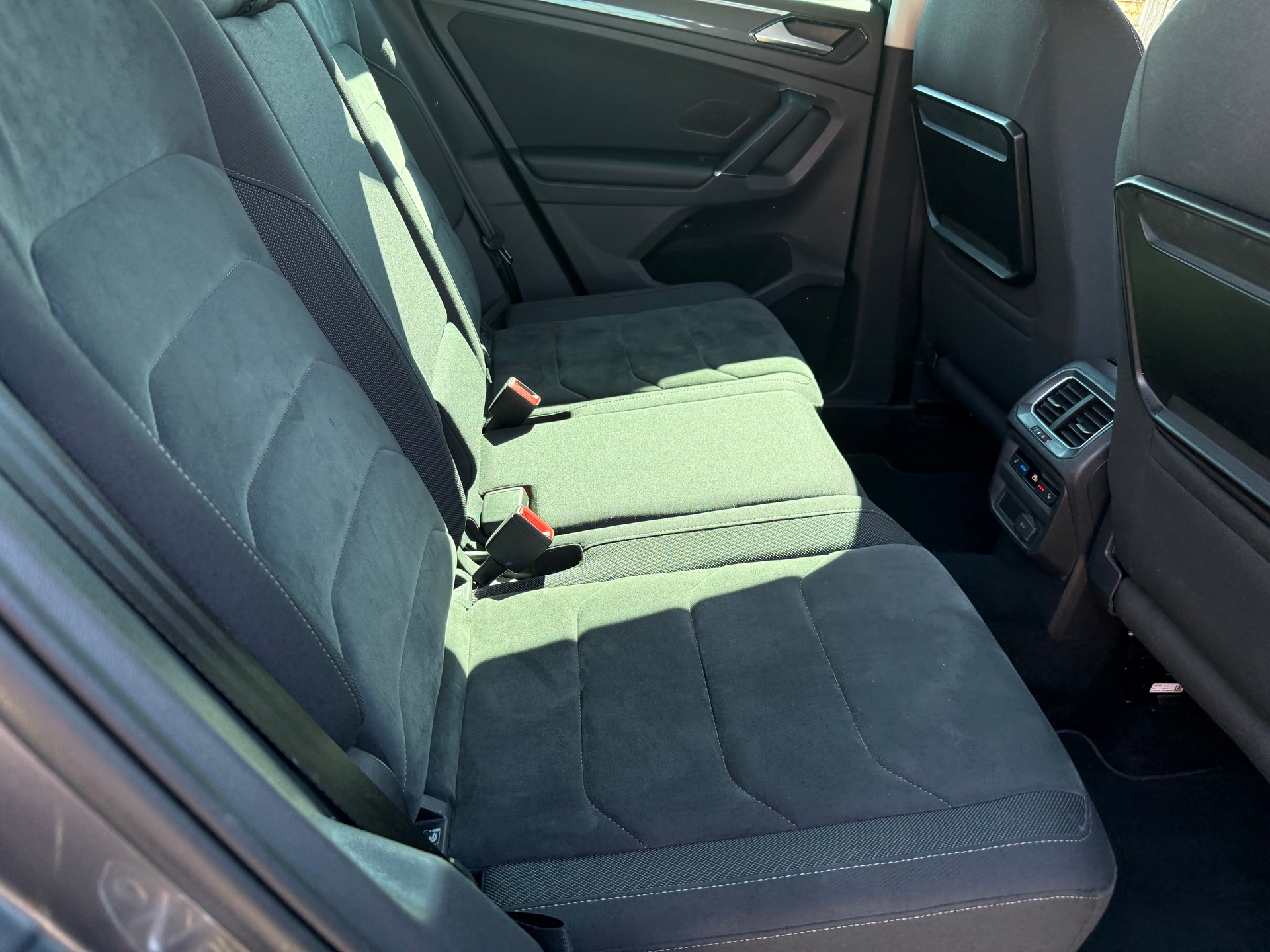 VW Tiguan 2.0TSI Comfortline 4Motion DSG-image-8