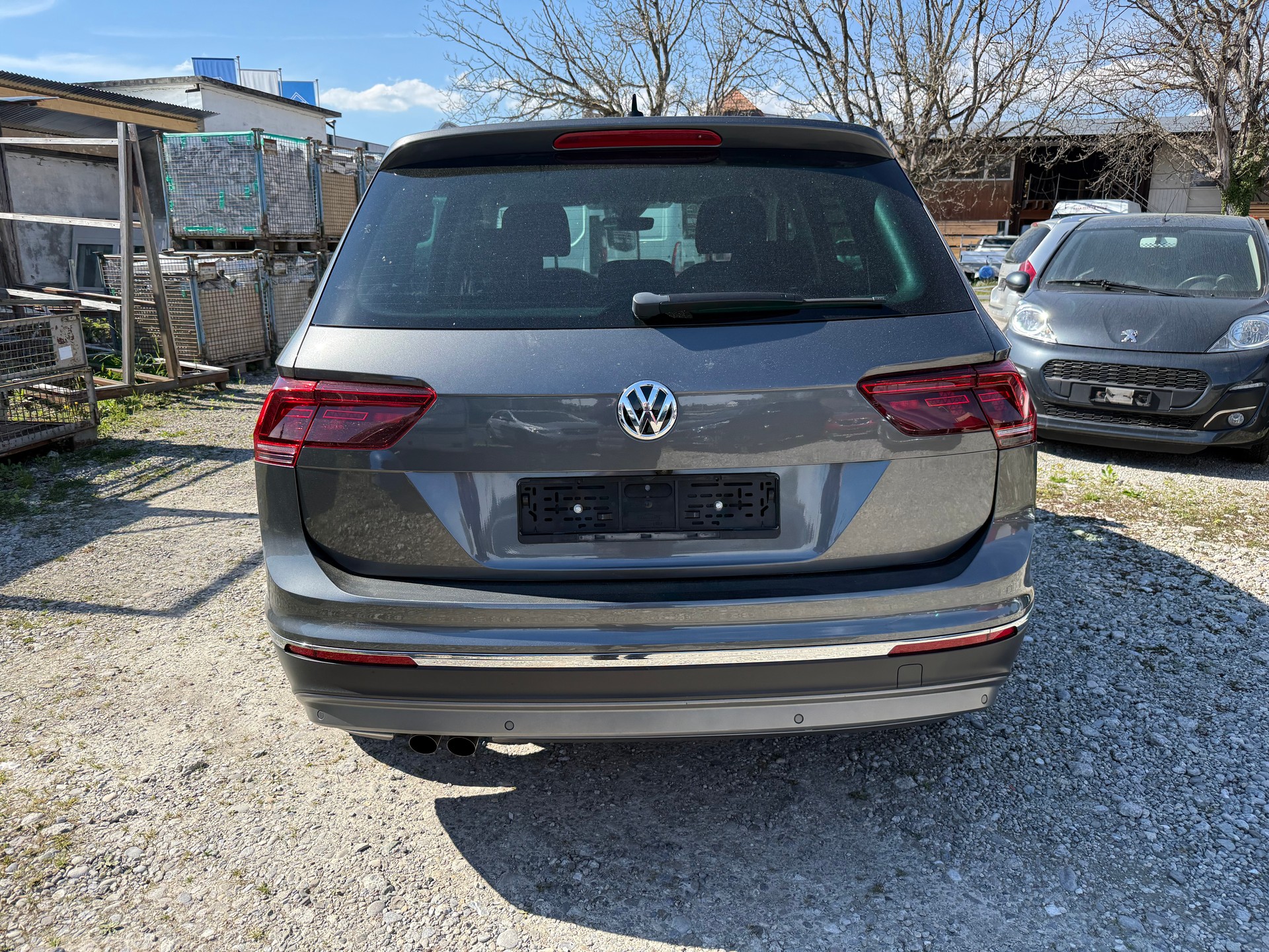 VW Tiguan 2.0TSI Comfortline 4Motion DSG-image-4
