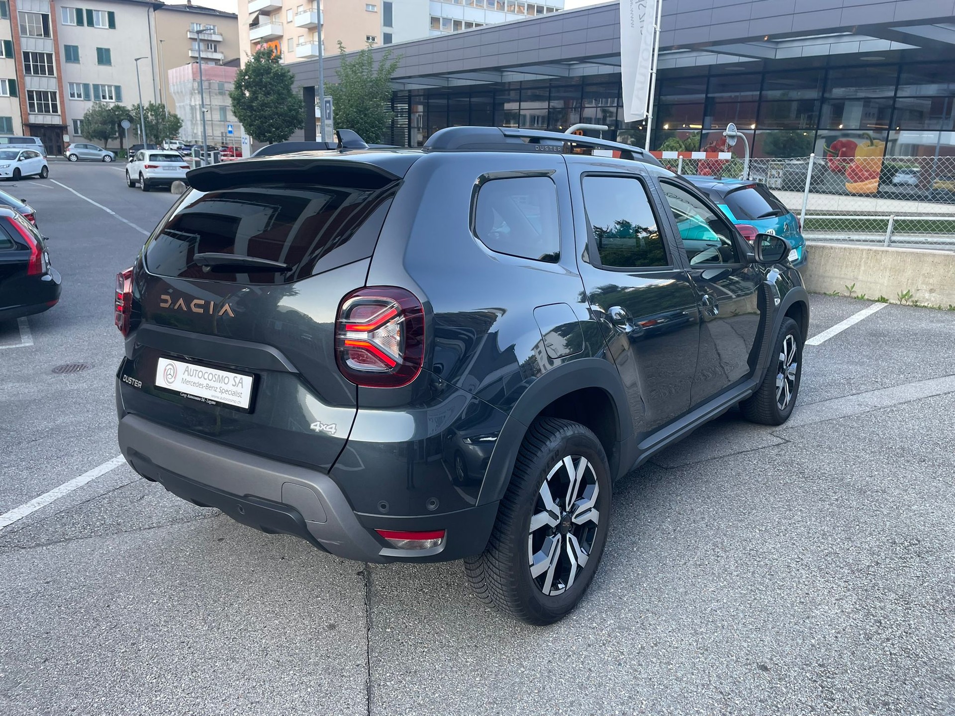 DACIA Duster Blue dCi 115 Extreme 4x4-image-3