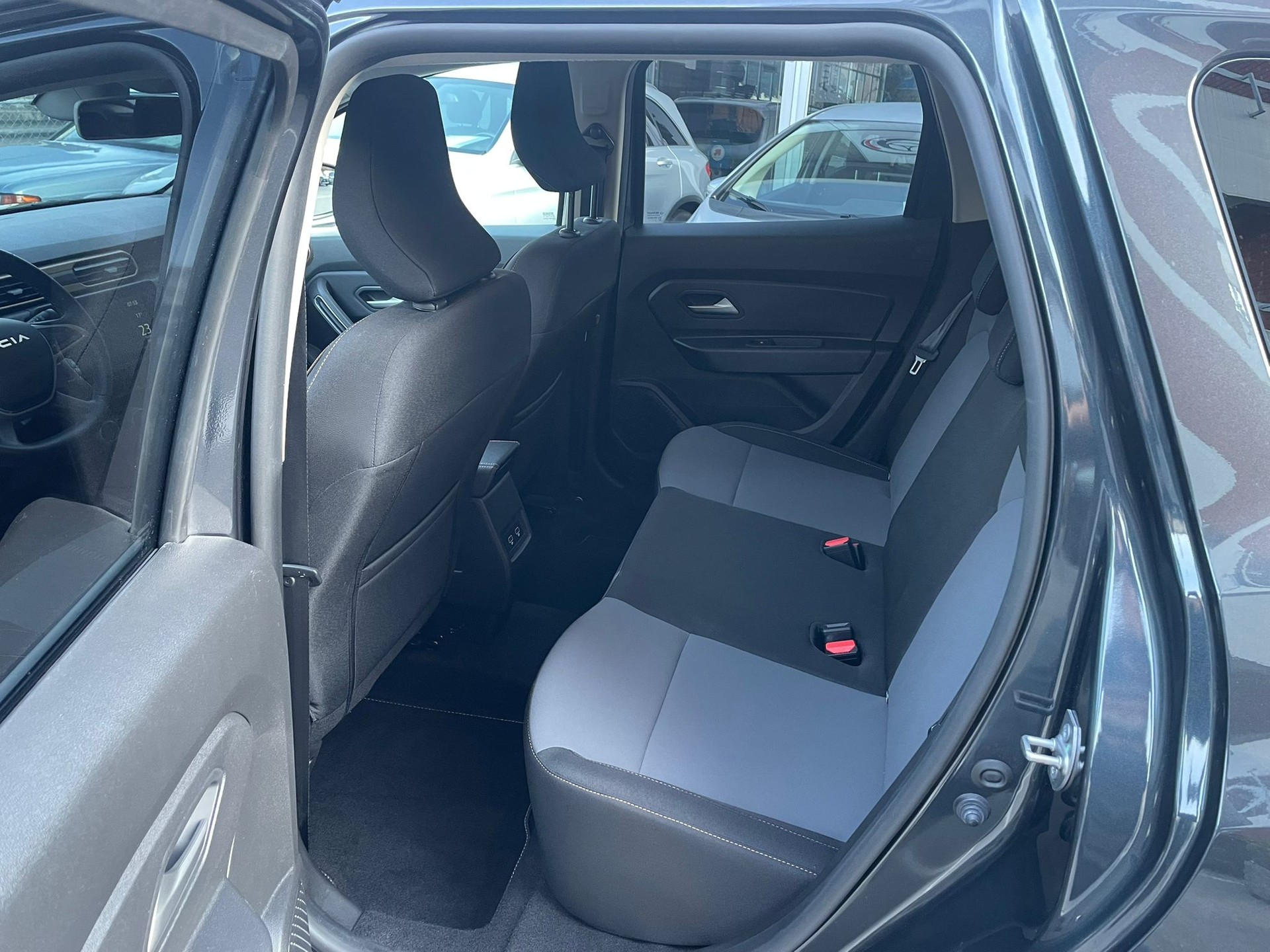 DACIA Duster Blue dCi 115 Extreme 4x4-image-8