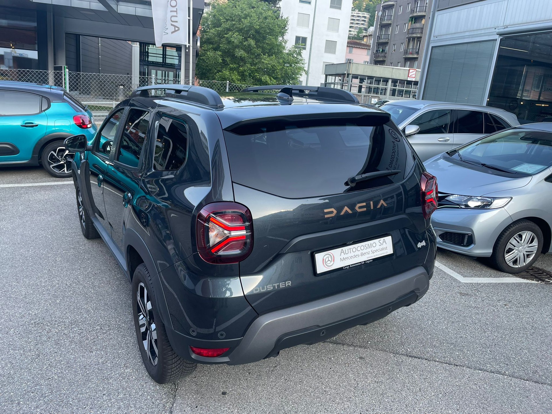 DACIA Duster Blue dCi 115 Extreme 4x4-image-4