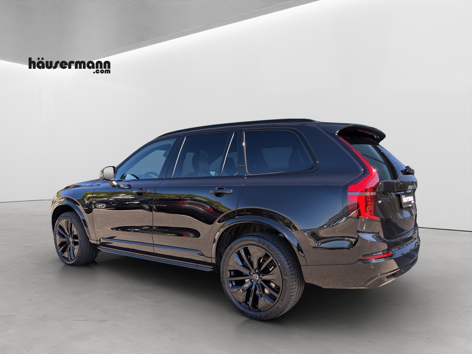 VOLVO XC90 2.0 T8 TE Black Edition eAWD-showroom-element-2