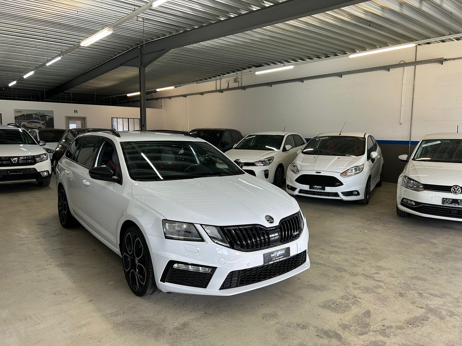 SKODA Octavia Combi 2.0 TSI RS Final Edition DSG-image-3