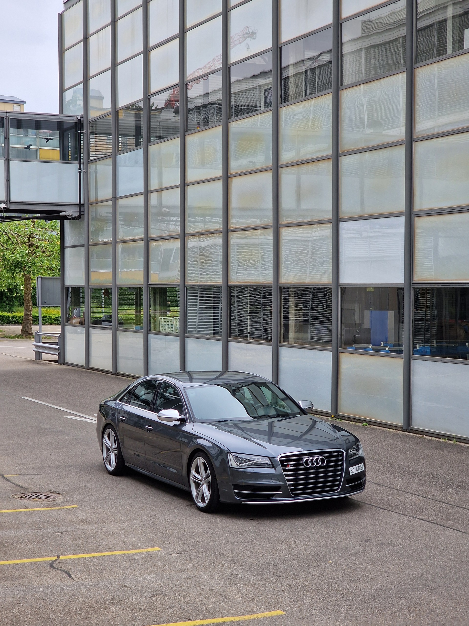AUDI S8 4.0 V8 TFSI Quattro-image-7