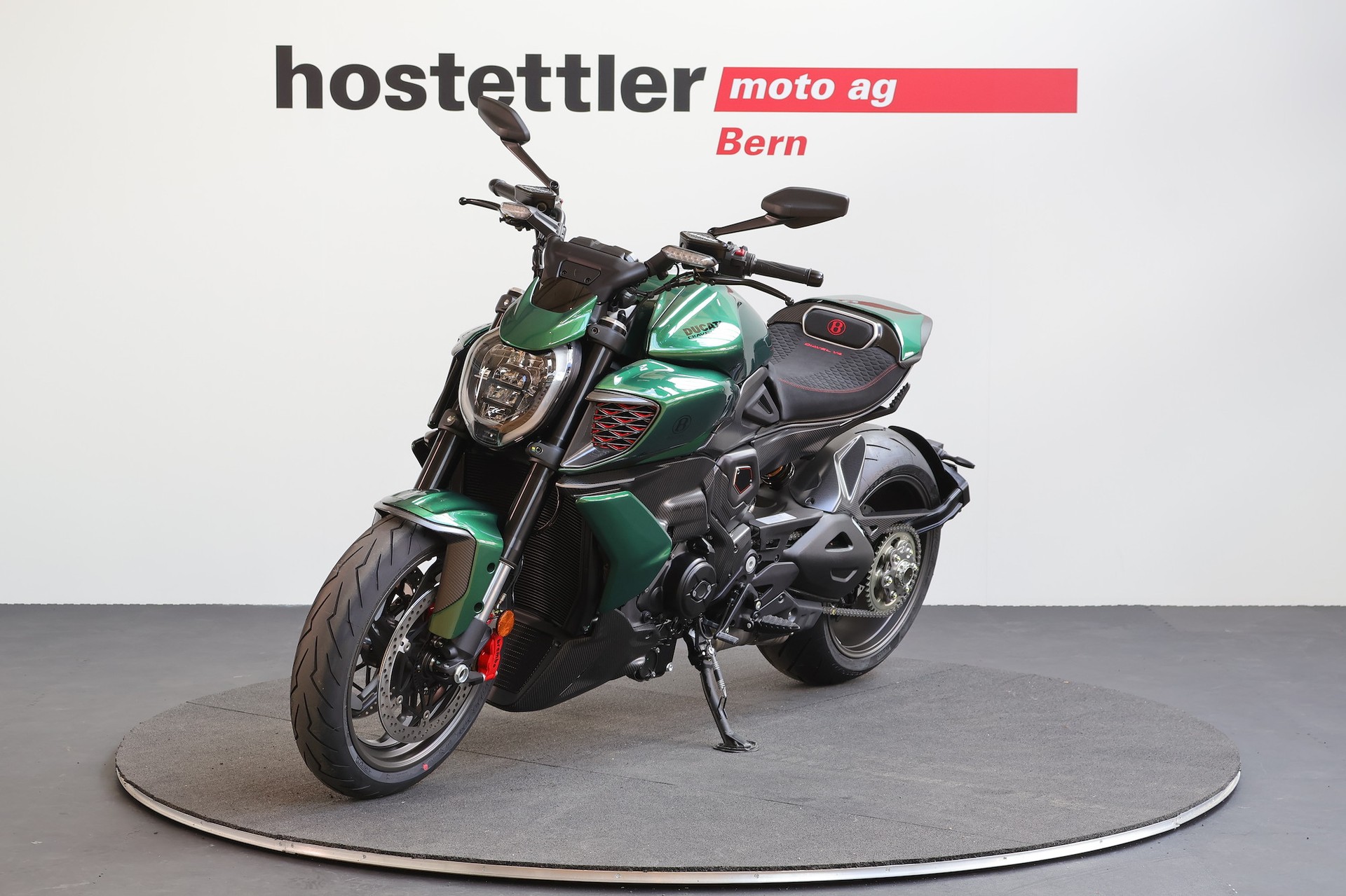 DUCATI Diavel V4 Bentley Nr. 095/500 Limited Edition-image-5