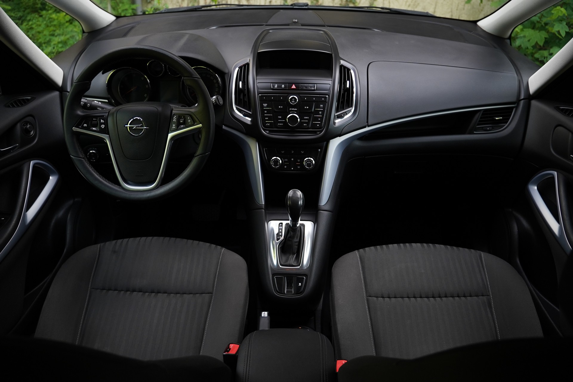 OPEL Zafira Tourer 2.0 CDTi Automatic-image-10