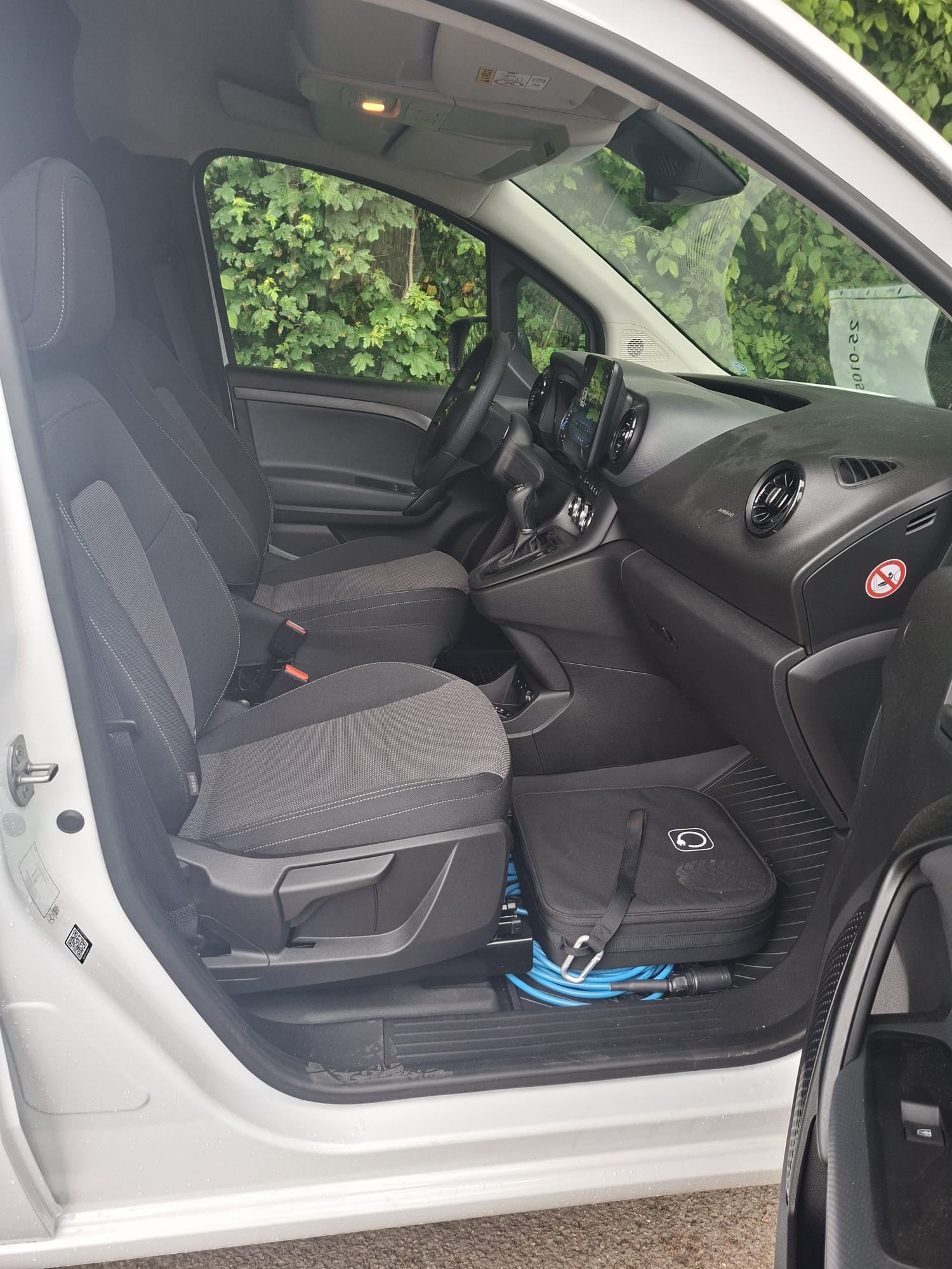 MERCEDES-BENZ eCitan 45kWh Base-image-13