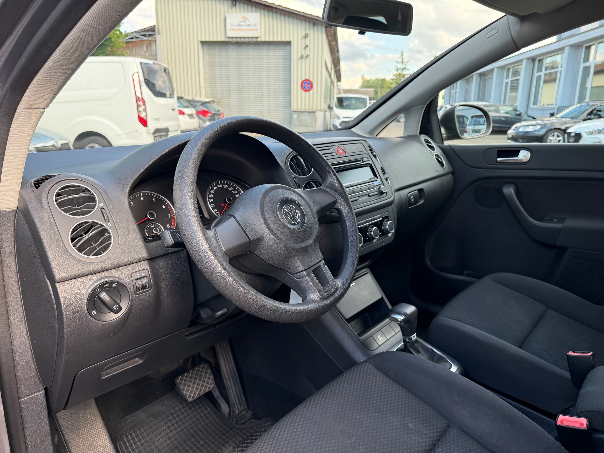 VW Golf Plus 1.4 TSI Trendline DSG-image-7