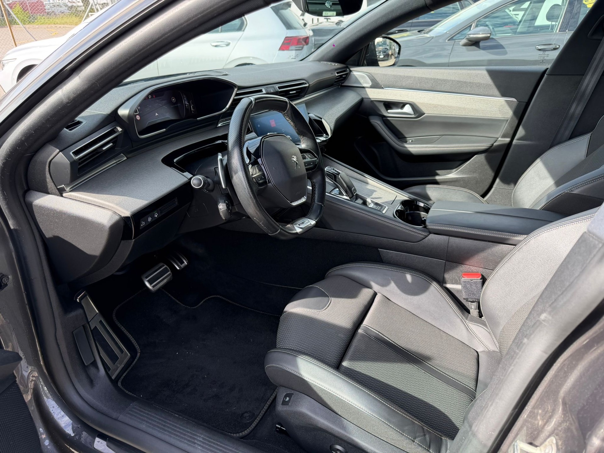 PEUGEOT 508 SW 1.5 Blue HDI GT Line EAT8 GARANTIE 2 ans expertiser du jour-image-8