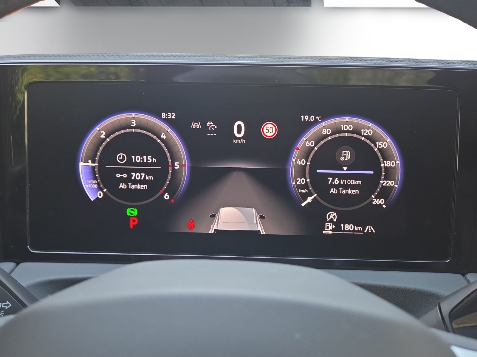 VW Tiguan 2.0 TDI SCR R-Line 4Motion DSG-image-16